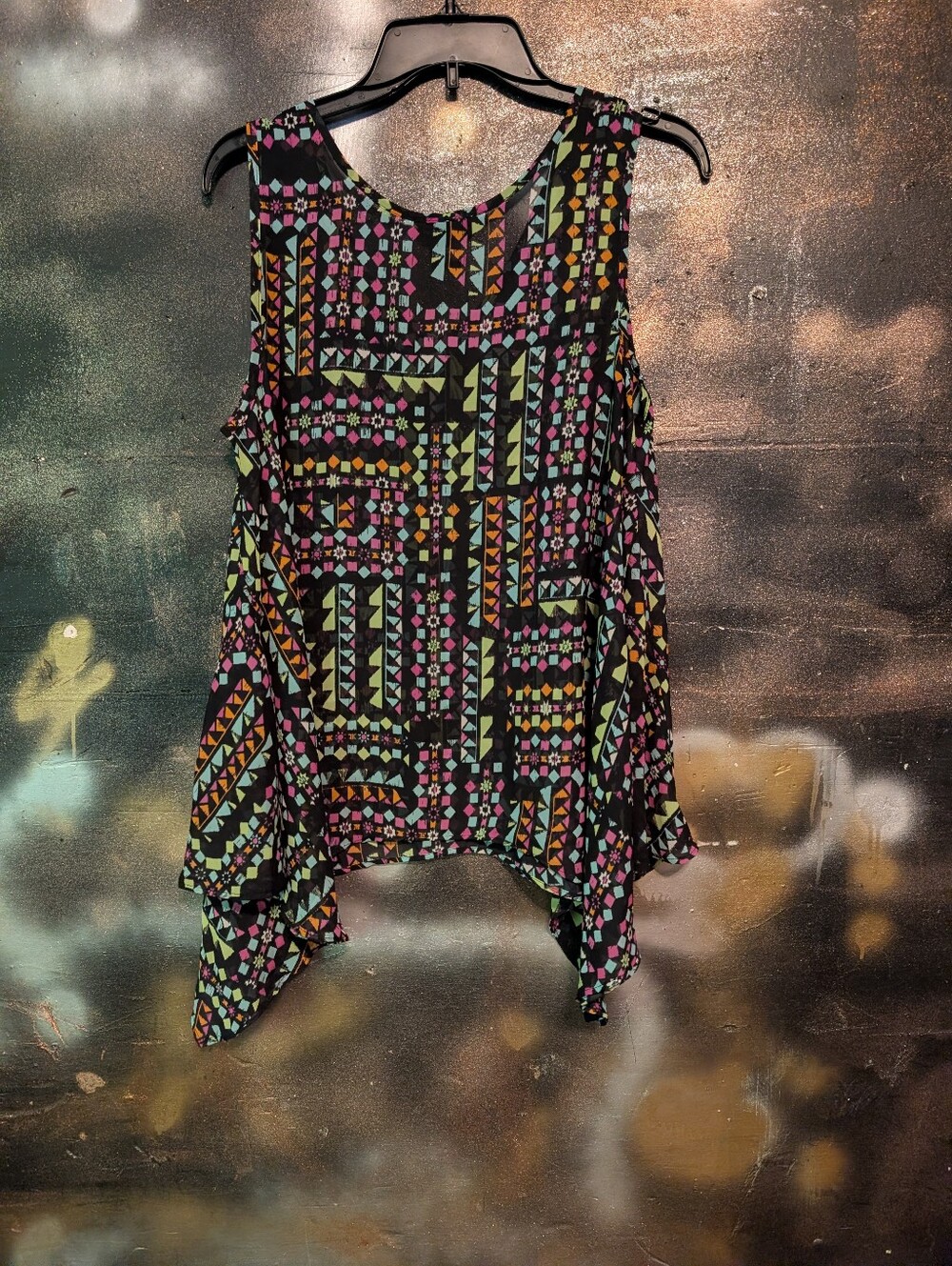 Women's Tank Top Size Medium - Picture 3 of 3